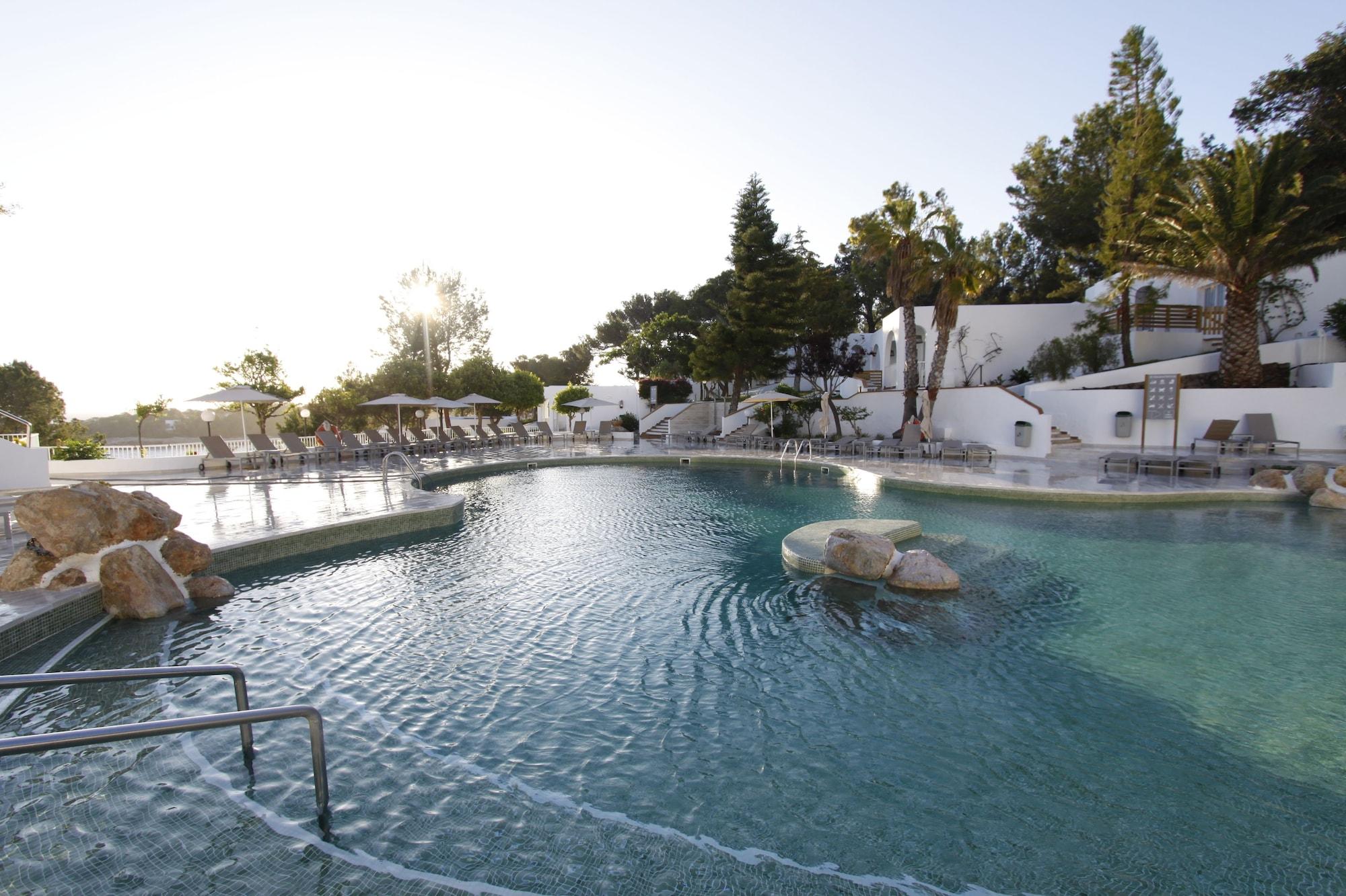 Bg Portinatx Beach Club Hotel Exterior foto